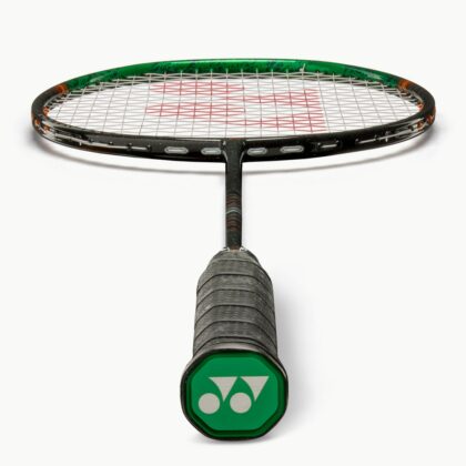25 ASTROX 99 PRO , Võimas sulgpallireket